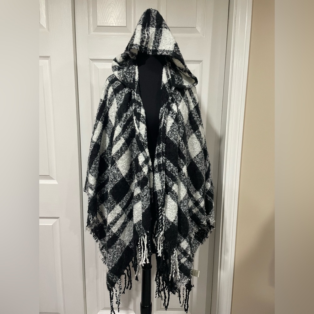Simply Noelle Monochrome Checkered Poncho